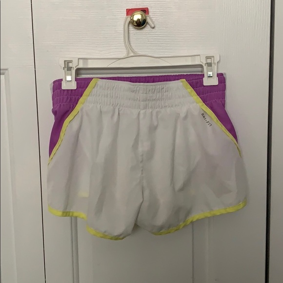 White Dri-Fit Nike Shorts - Picture 2 of 3